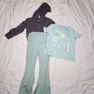 Bundle of 3 girls' hoodies, pants, and T-shirts (Converse, Cat & Jack) size 4